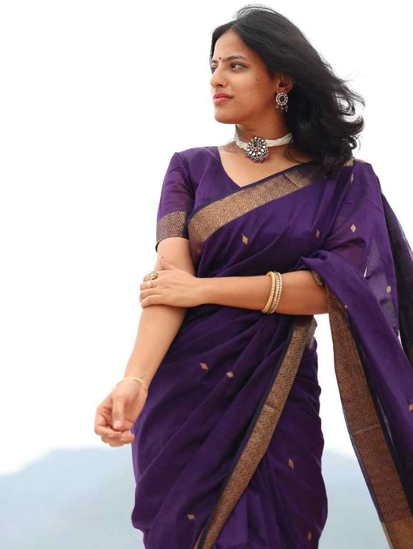 women self design bordered saree with blouse - 22554719 -  Standard Image - 4