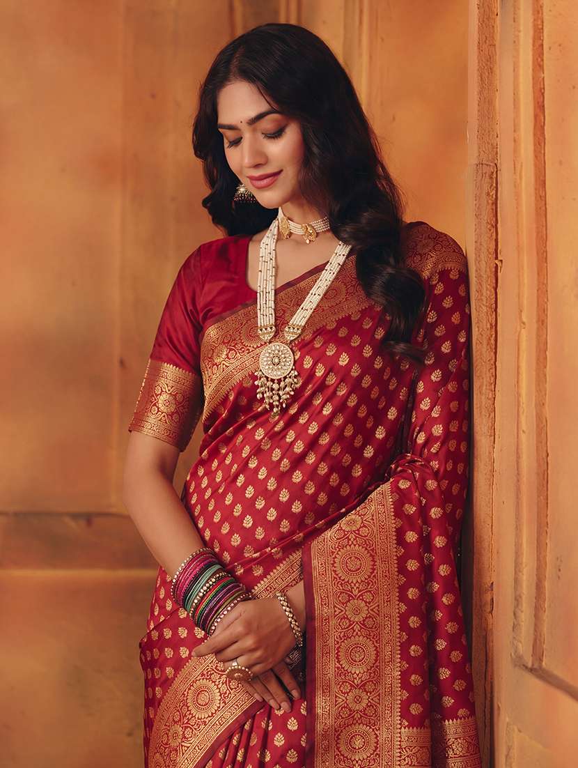 Women Self Design Banarasi Saree With Blouse - 22554767 -  Standard Image - 1