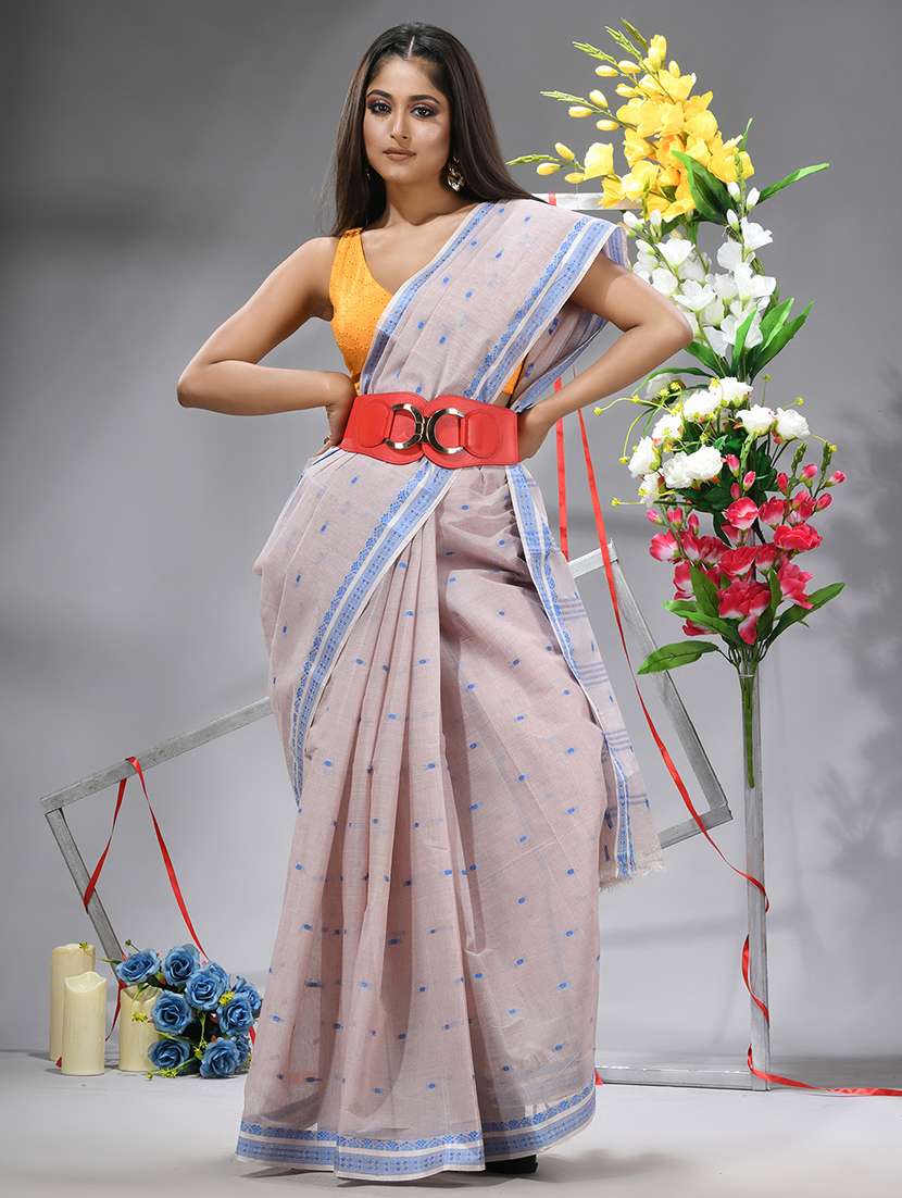 women self design handloom saree
