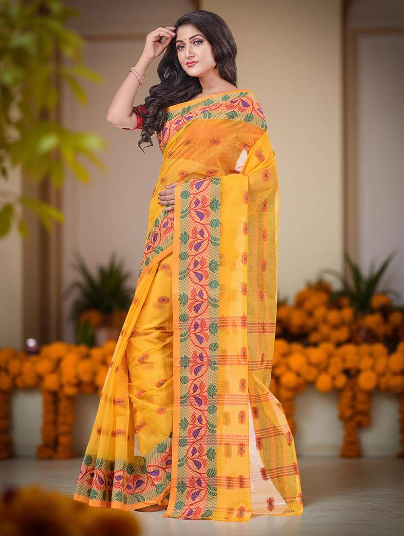 women self design handloom saree - 22554999 -  Standard Image - 4