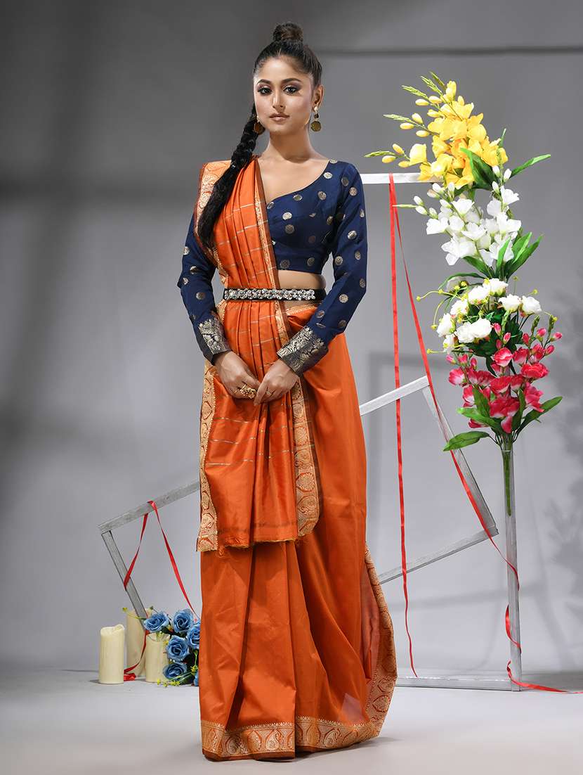 women solid with bordered saree