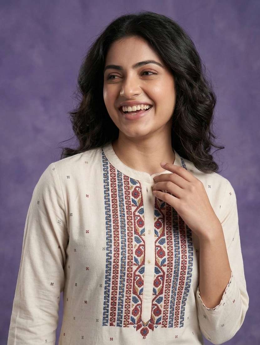 women self design three quarter sleeve straight kurta - 22555035 -  Standard Image - 1