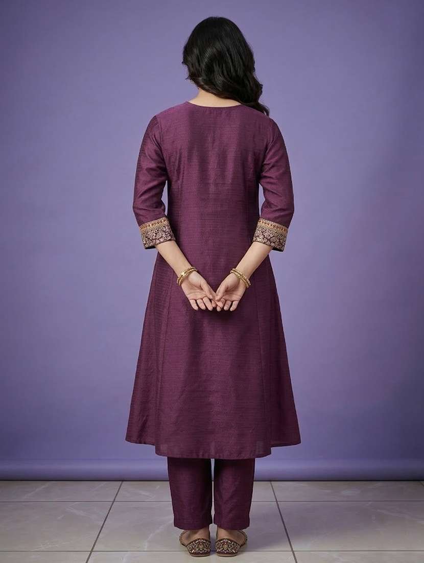 women embroidered three quarter sleeve a-line kurta - 22555038 -  Standard Image - 4