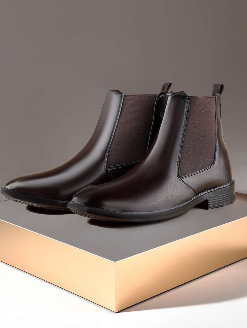 men brown slip on chelsea boot