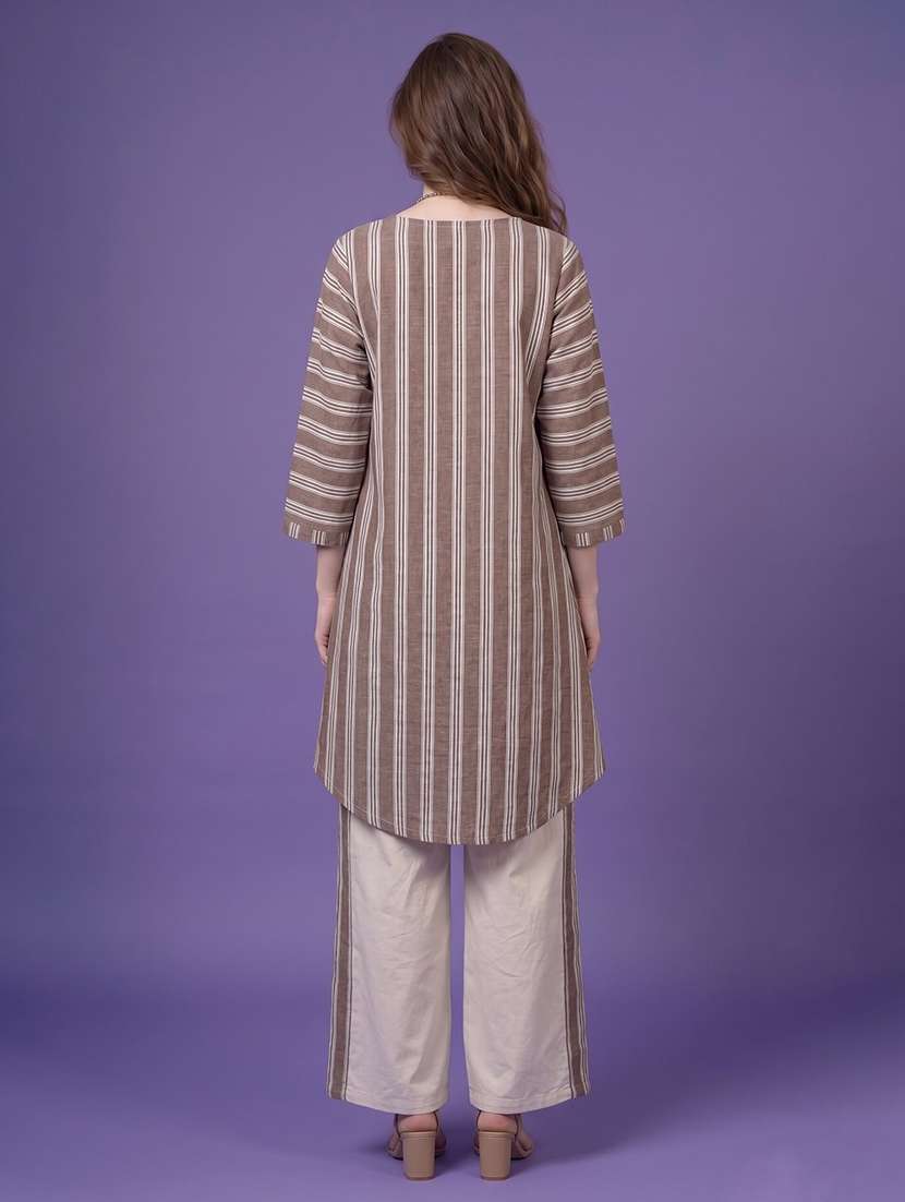 Women Striped Three Quarter Sleeve Ethnic Co-ord Set - 22555203 -  Standard Image - 4