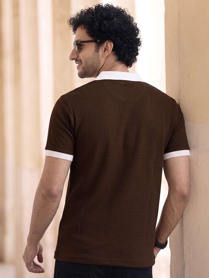 men textured short sleeve regular fit polo t-shirt - 22556789 -  Standard Image - 4