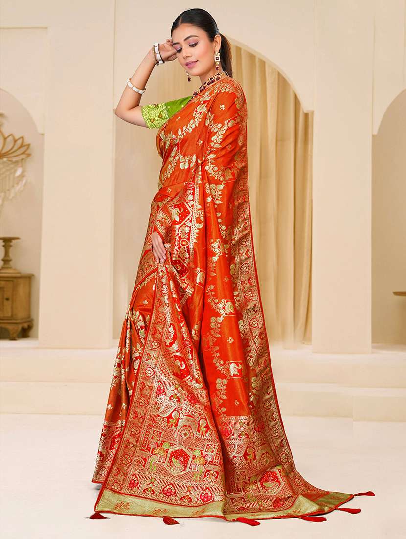 women self design banarasi saree with blouse - 22556902 -  Standard Image - 1