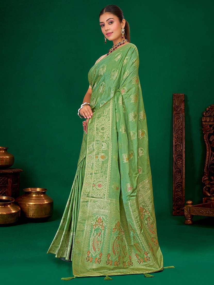 women self design banarasi saree with blouse - 22556904 -  Standard Image - 1