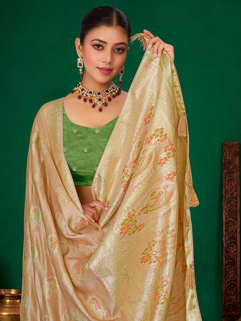 women self design banarasi saree with blouse - 22556906 -  Standard Image - 4