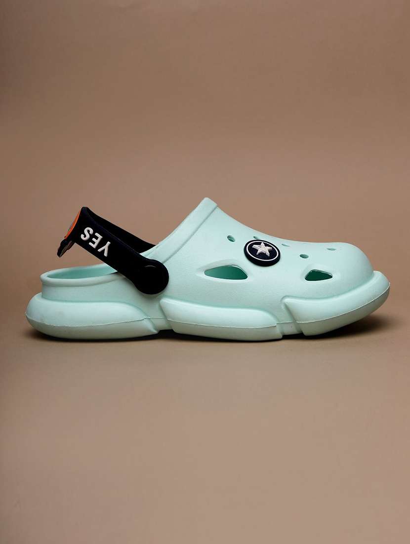 kids applique detailed back strap clogs - 22557004 -  Standard Image - 1