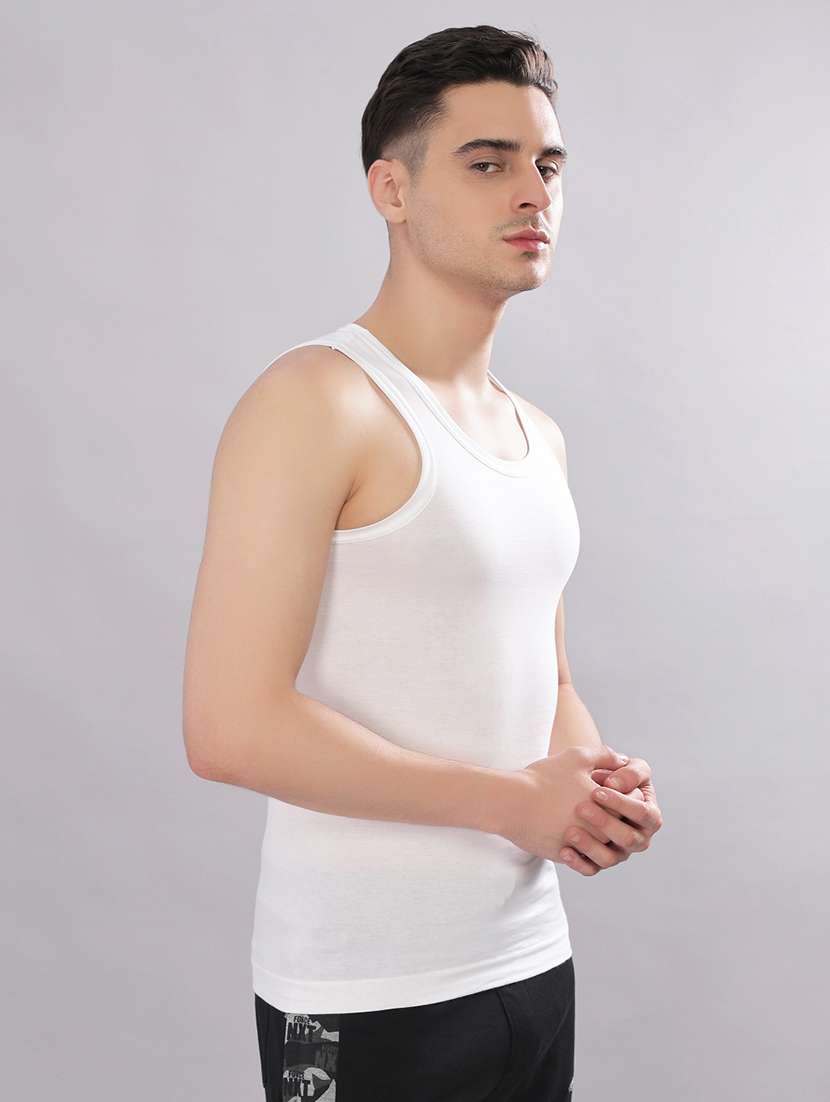 Men Pack Of 3 Solid Sleeveless Vest - 22557918 -  Standard Image - 1