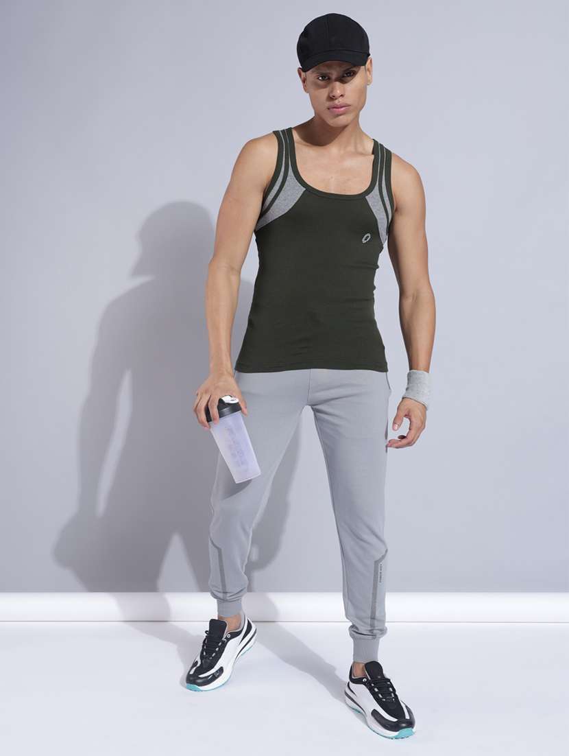 men pack of 3 color block sleeveless vest - 22558133 -  Standard Image - 4