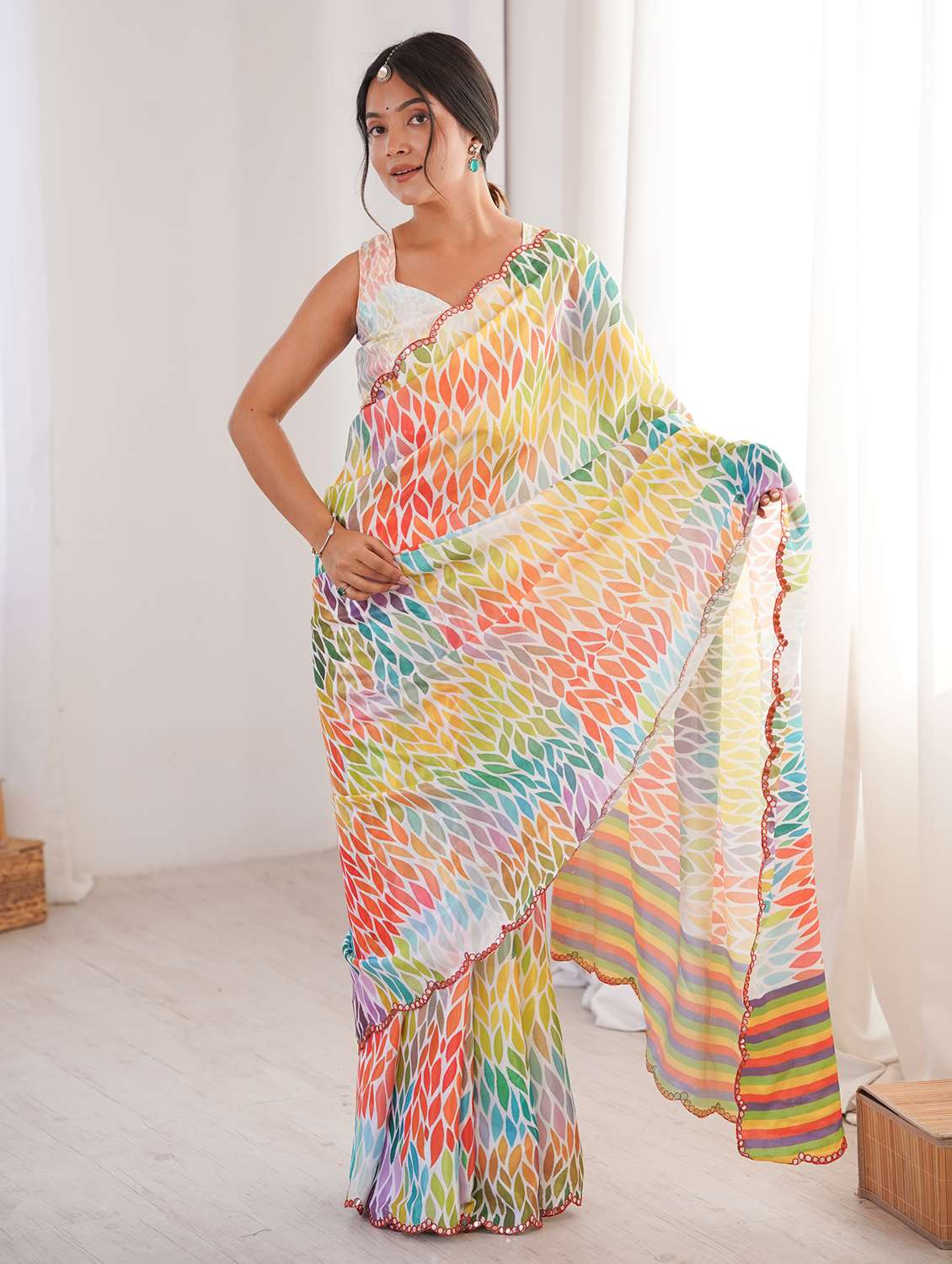 Women Printed Casual Wear Saree With Blouse - 22558251 -  Standard Image - 1