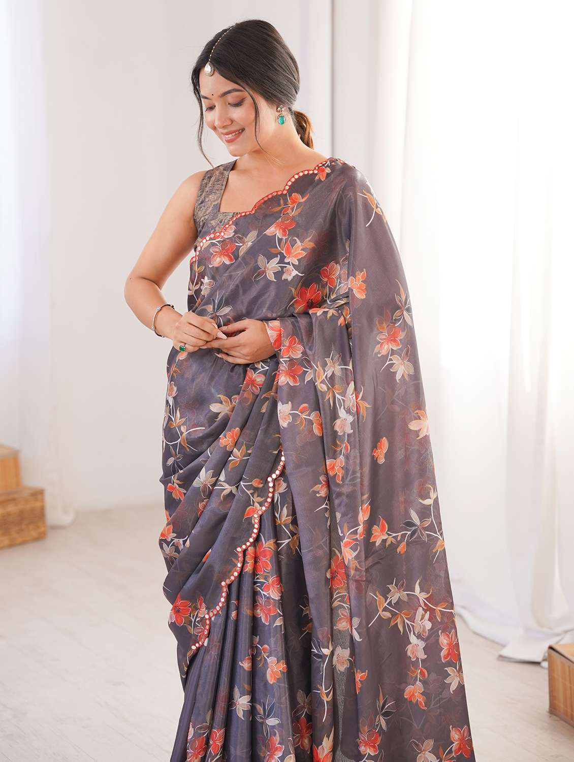 women printed casual wear saree with blouse - 22558253 -  Standard Image - 1