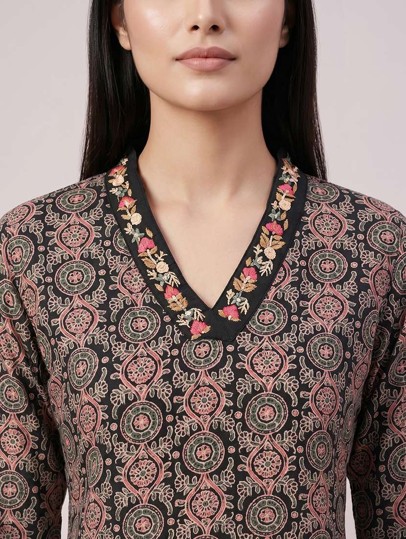 women printed three quarter sleeve straight kurta - 22558361 -  Standard Image - 1