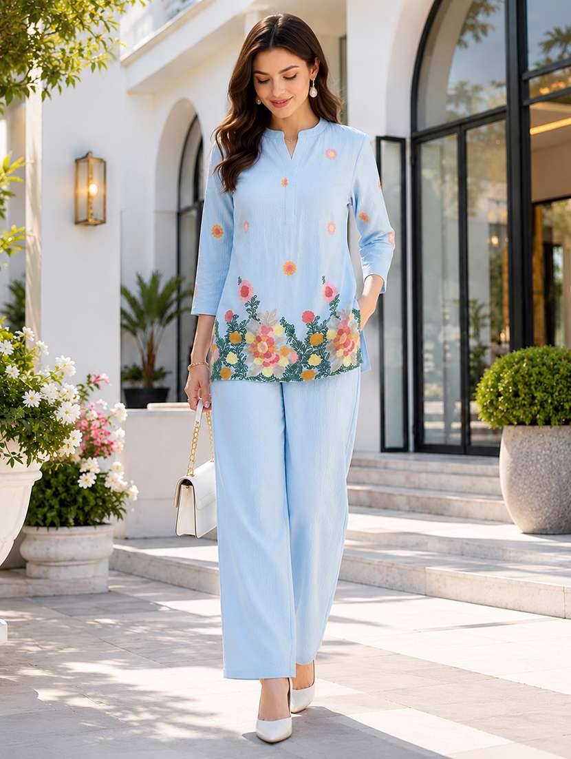 Women Embroidered Three Quarter Sleeve Ethnic Co-ord Set - 22558472 -  Standard Image - 1