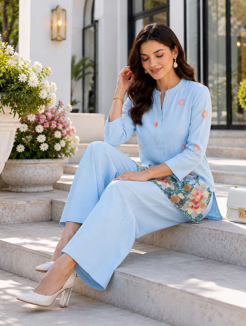 Women Embroidered Three Quarter Sleeve Ethnic Co-ord Set - 22558472 -  Standard Image - 4