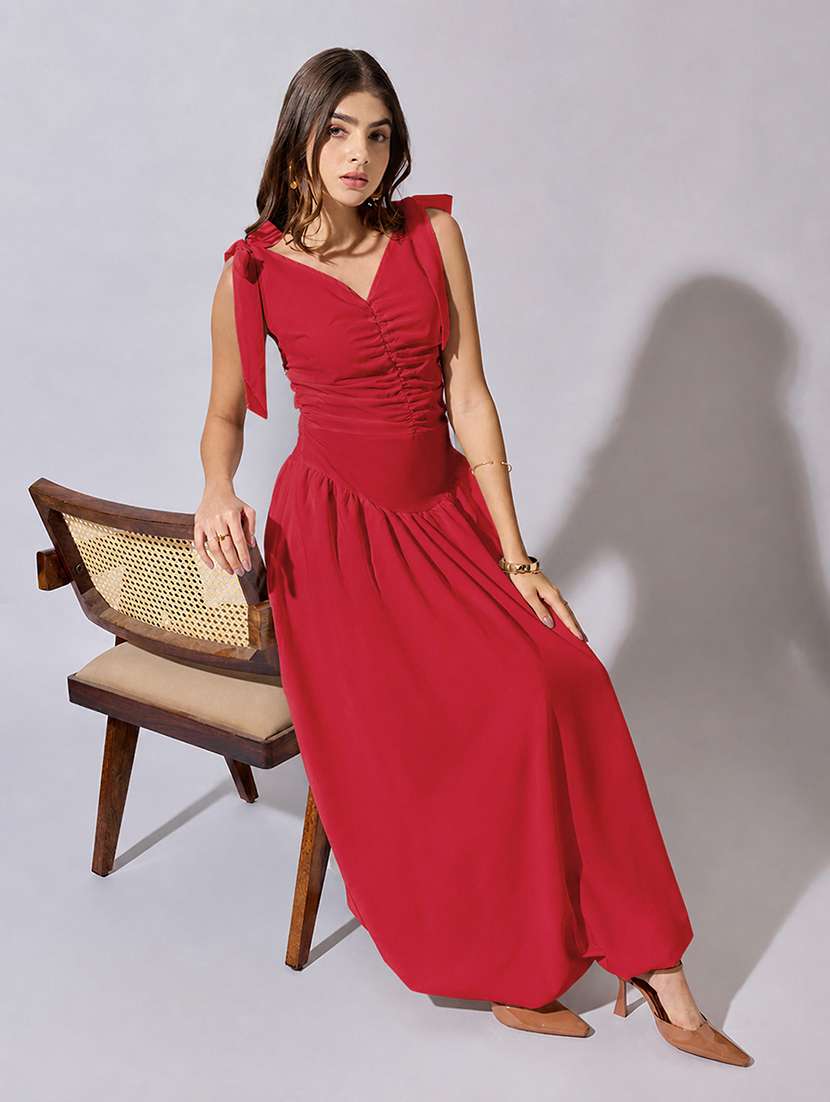 women solid sleeveless fit and flare dress