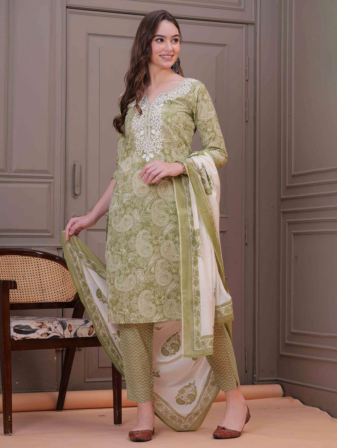 women printed three quarter sleeve kurta pant with dupatta set