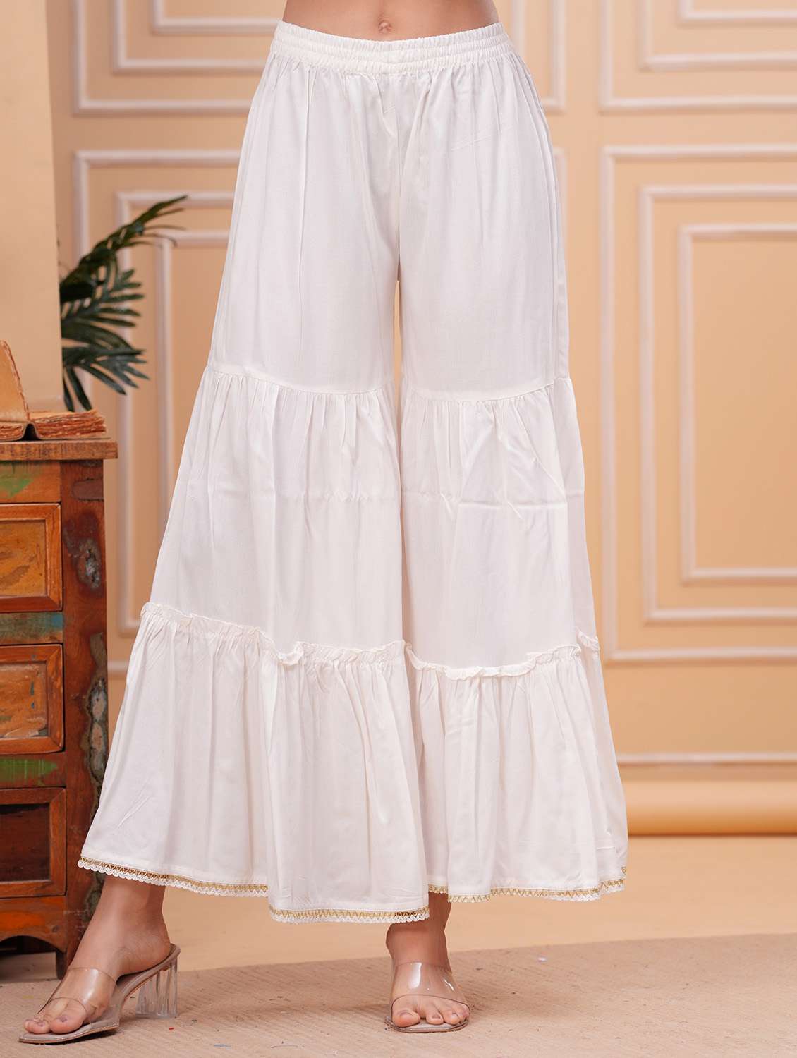 Women Floral Shoulder Strap Kurta Sharara With Dupatta Set - 22558701 -  Standard Image - 4