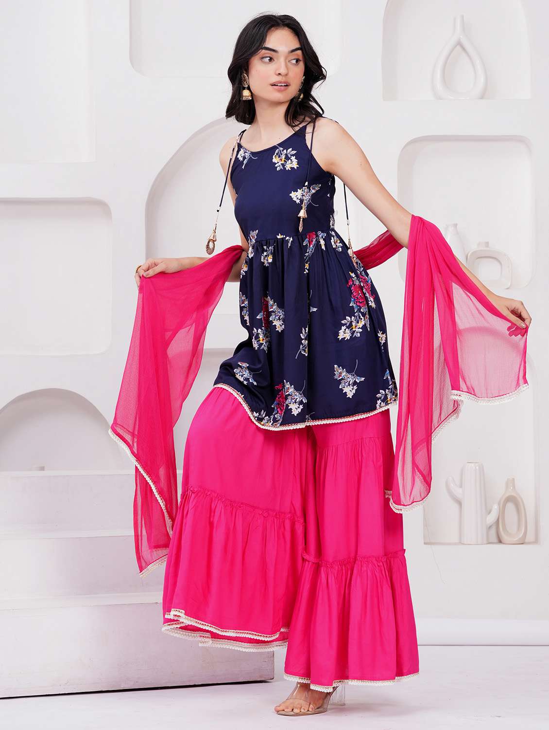 women floral shoulder strap kurta sharara with dupatta set - 22558702 -  Standard Image - 4