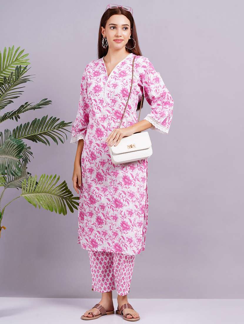 women printed three quarter sleeve kurta pant set