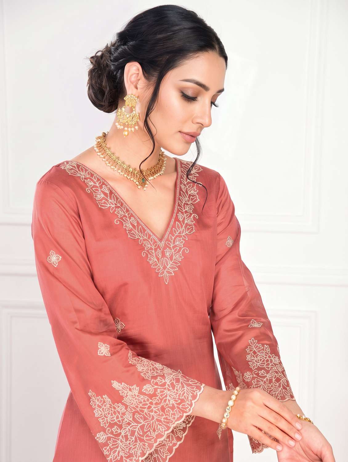 women embroidered long sleeve kurta palazzo with dupatta set - 22558717 -  Standard Image - 4