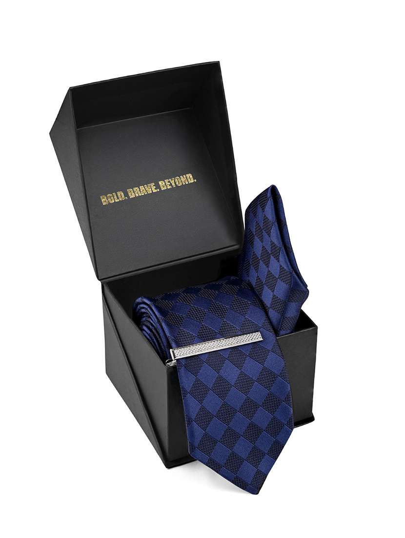 men necktie and pocket square gift box set - 22558725 -  Standard Image - 4