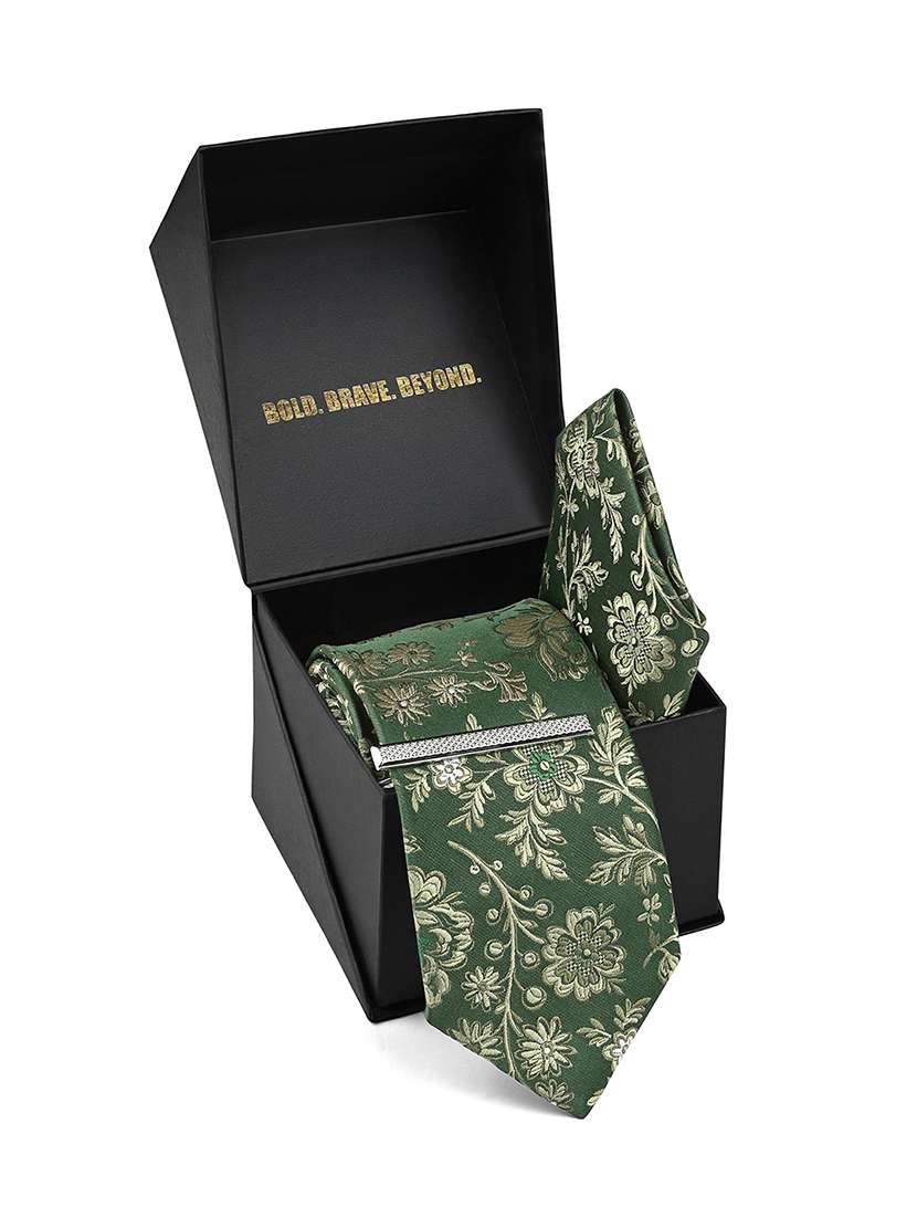 men necktie and pocket square gift box set - 22558732 -  Standard Image - 4