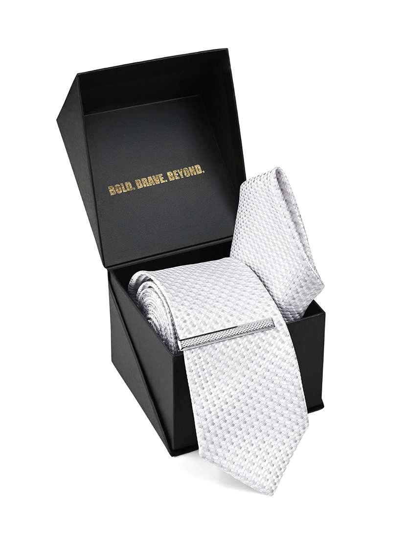men necktie and pocket square gift box set - 22558735 -  Standard Image - 4