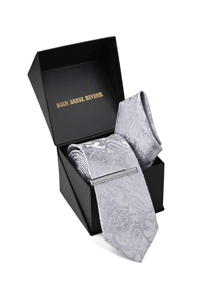 men necktie and pocket square gift box set - 22558736 -  Standard Image - 4