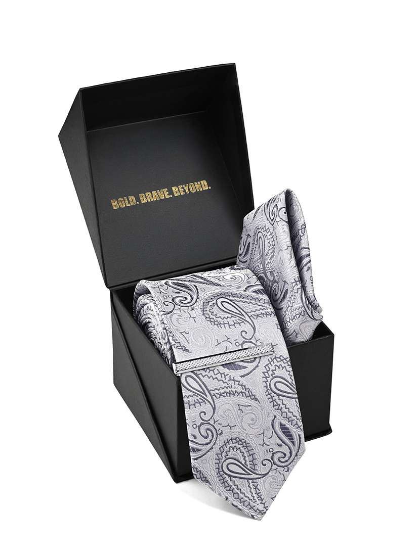 men necktie and pocket square gift box set - 22558737 -  Standard Image - 4