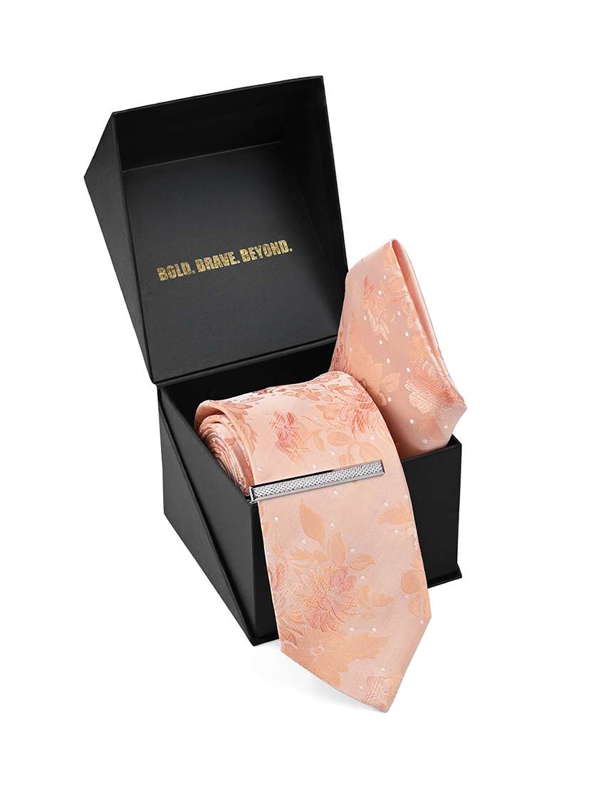 men necktie and pocket square gift box set - 22558738 -  Standard Image - 4