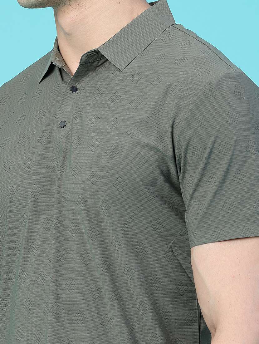 Men Self Design Short Sleeve Slim Fit Polo T-shirt - 22561145 -  Standard Image - 1