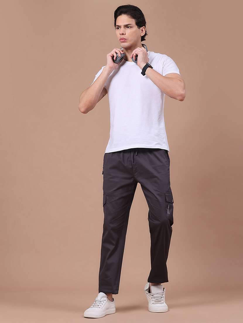 men solid mid rise regular fit cargo  - 22562325 -  Standard Image - 4