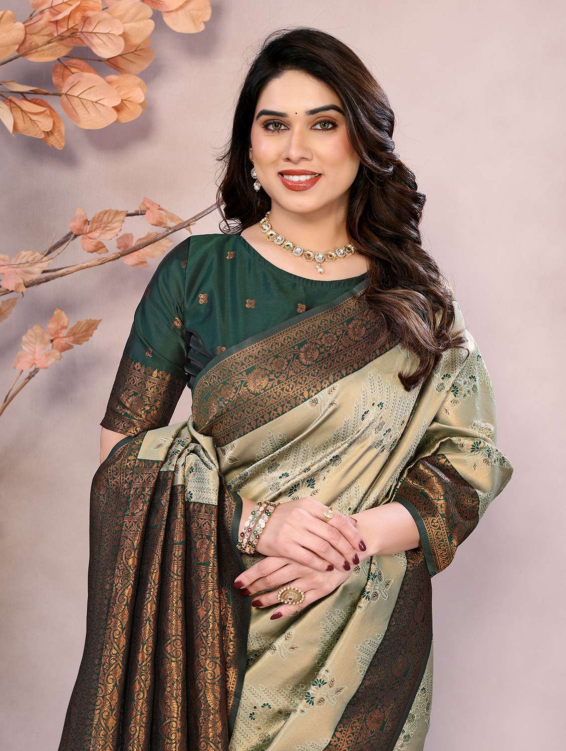 Women Self Design Banarasi Saree With Blouse - 22562788 -  Standard Image - 1