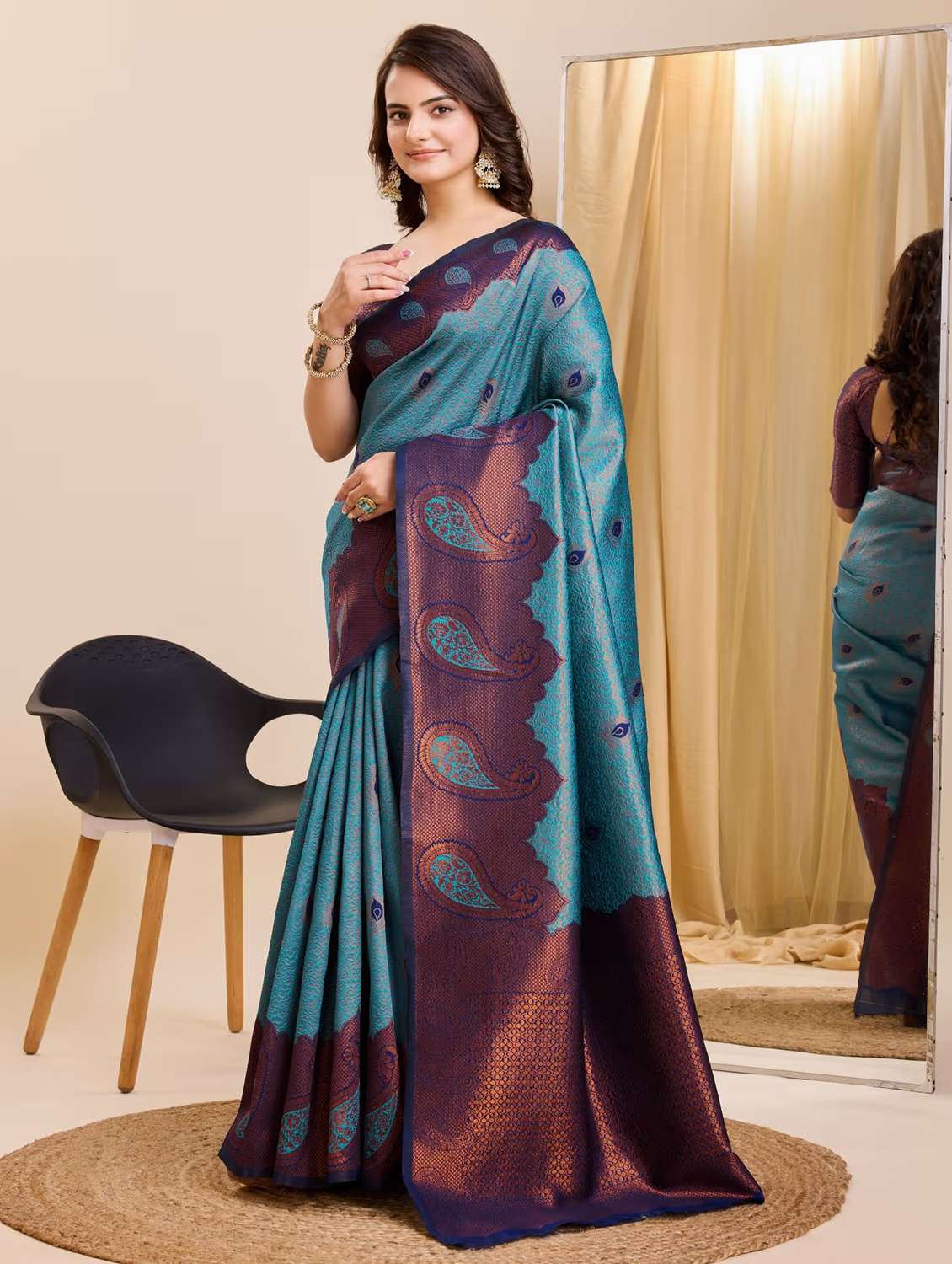 women self design banarasi saree with blouse - 22562817 -  Standard Image - 1