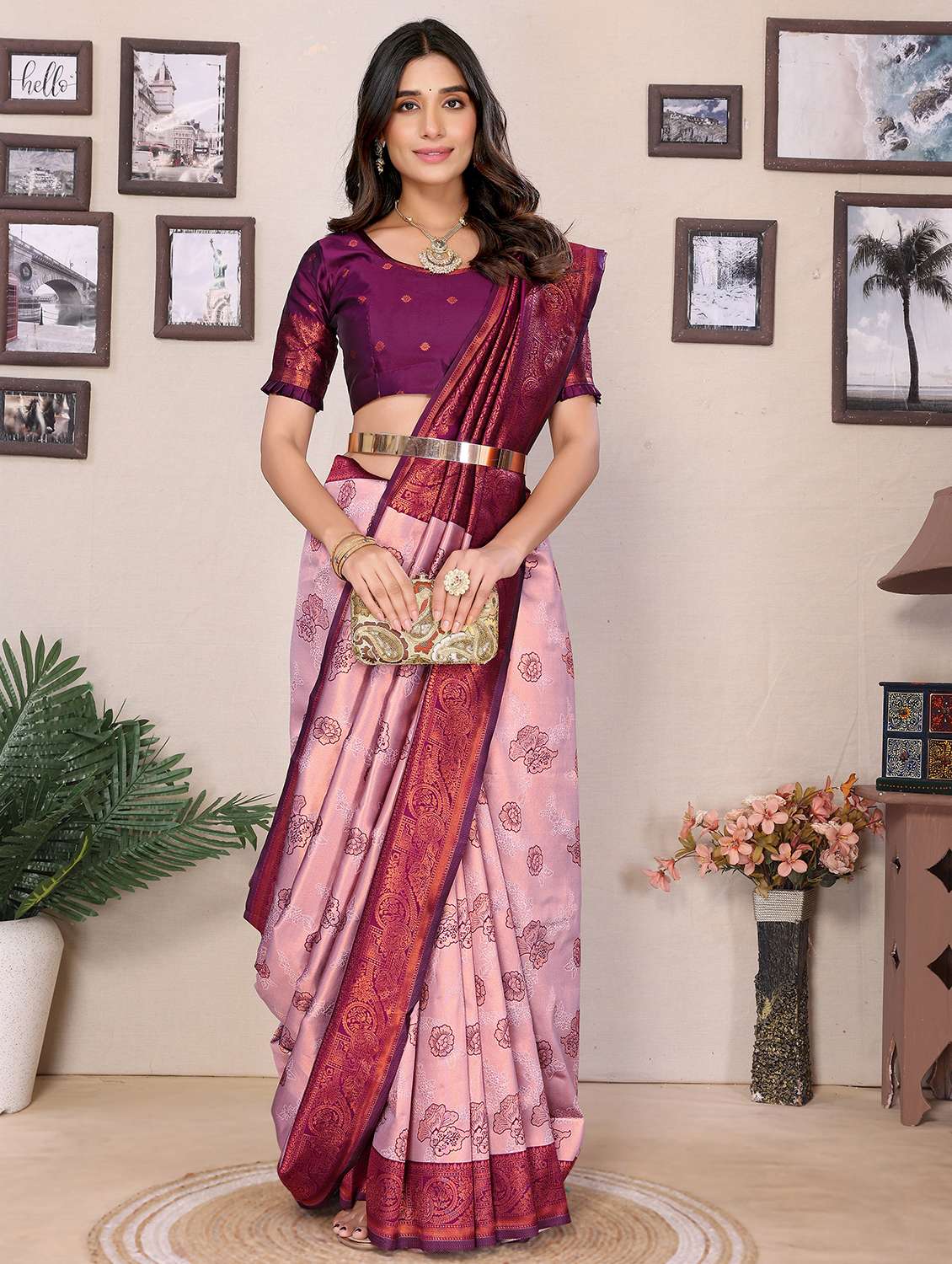 Women Self Design Banarasi Saree With Blouse - 22562833 -  Standard Image - 4