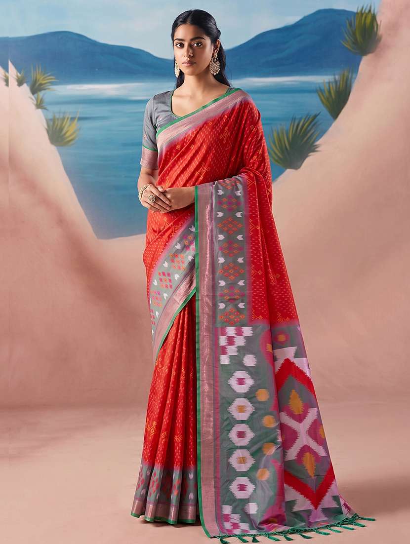 women self design pochampalli saree with blouse
