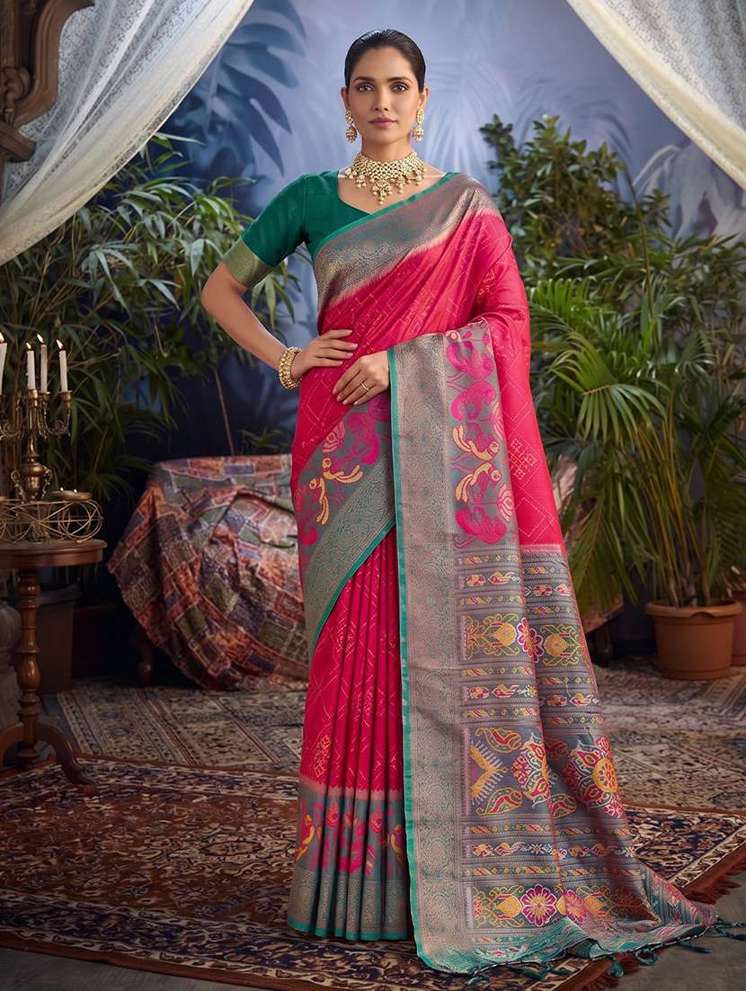 women self design pochampalli saree with blouse