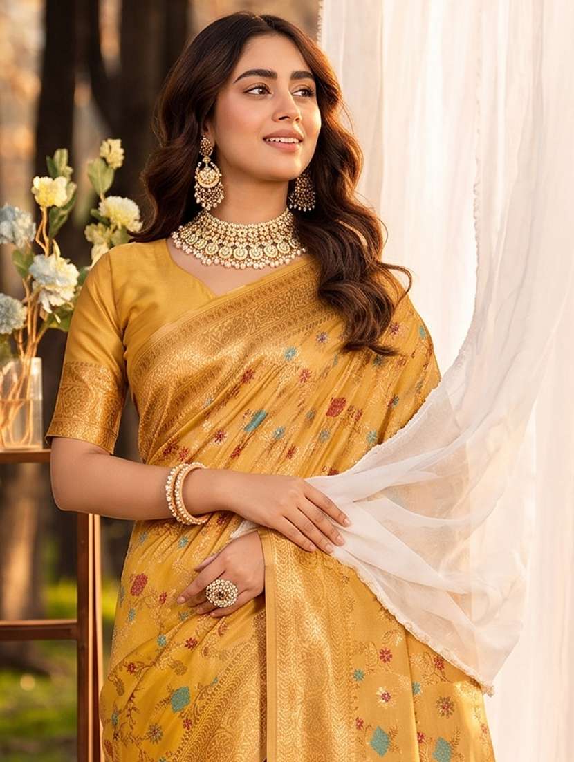 women self design banarasi saree with blouse - 22564959 -  Standard Image - 1