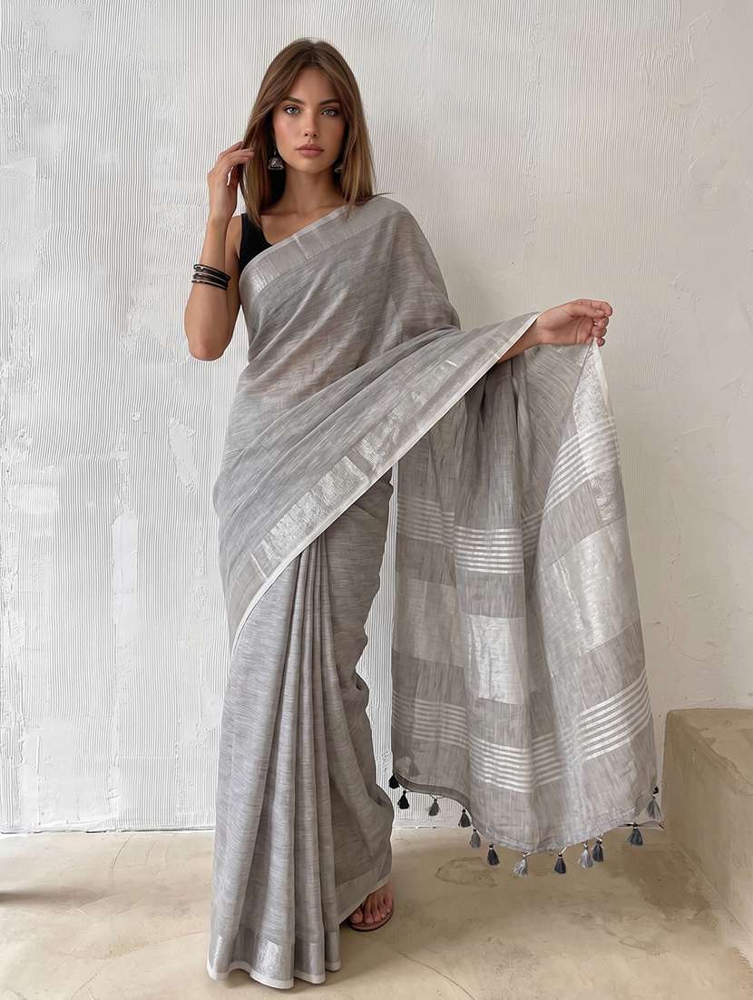 women solid with bordered saree with blouse - 22564985 -  Standard Image - 1