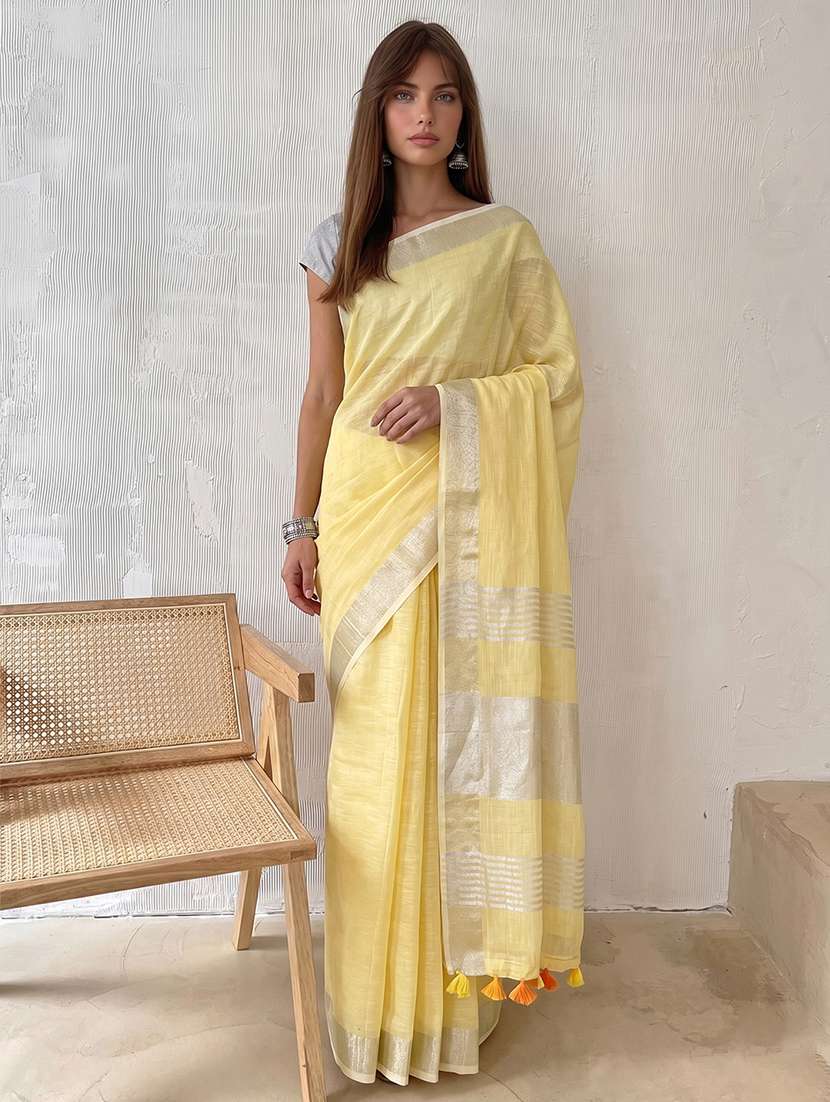 women solid with bordered saree with blouse