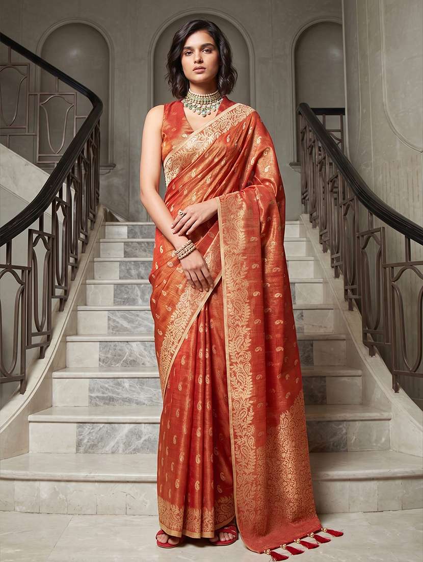 women self design banarasi saree with blouse