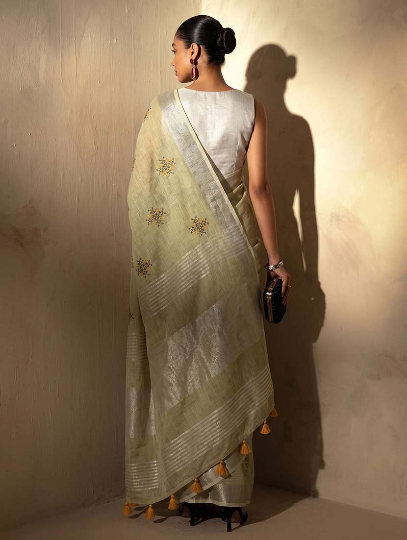 Women Solid With Work Embroidered Saree With Blouse - 22565088 -  Standard Image - 1