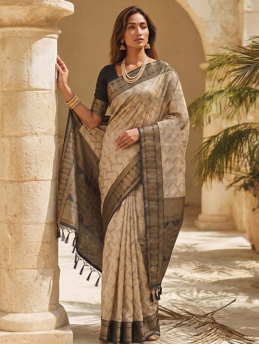 women self design bordered saree with blouse - 22565106 -  Standard Image - 1