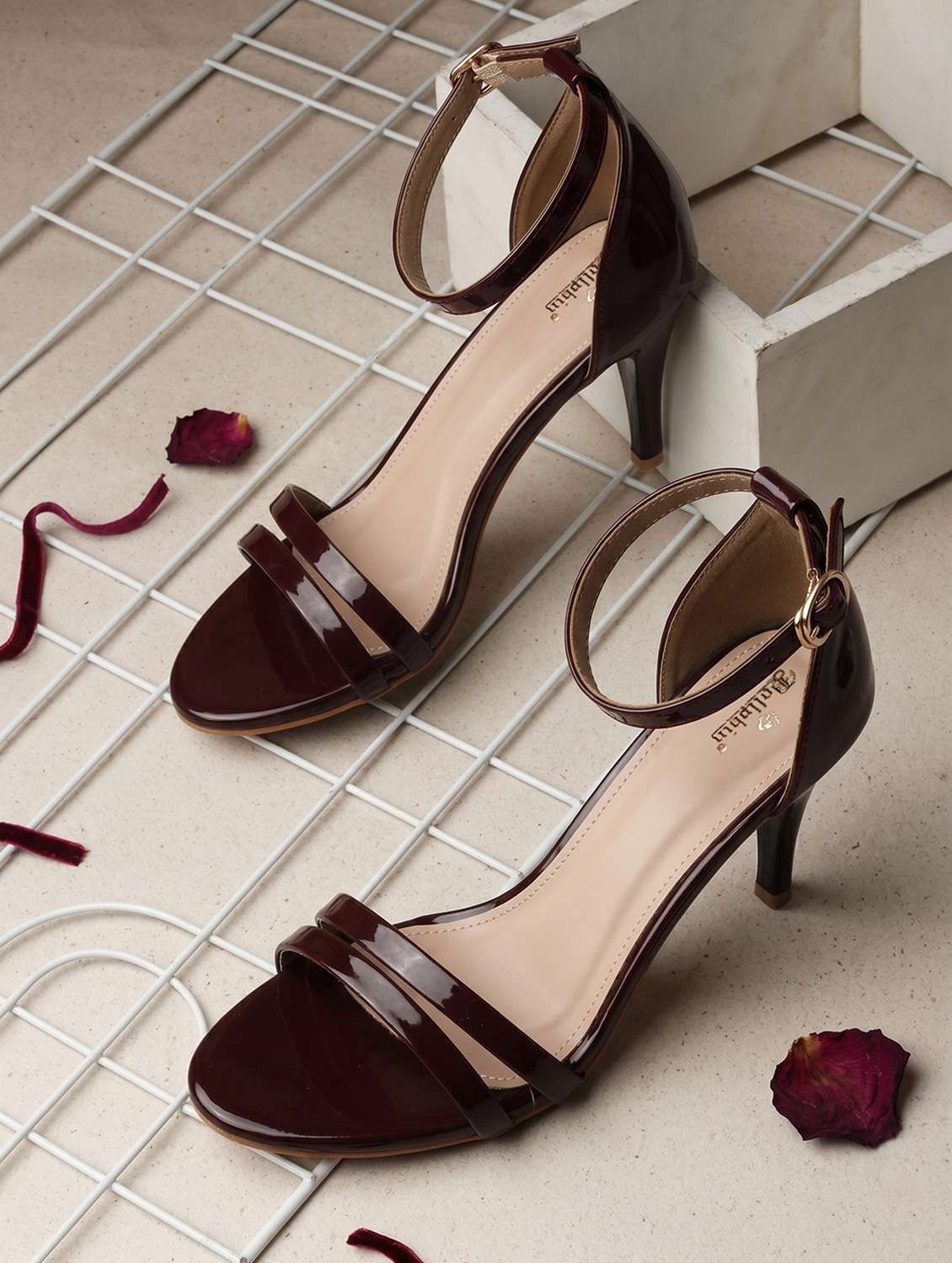 women solid ankle strap sandal