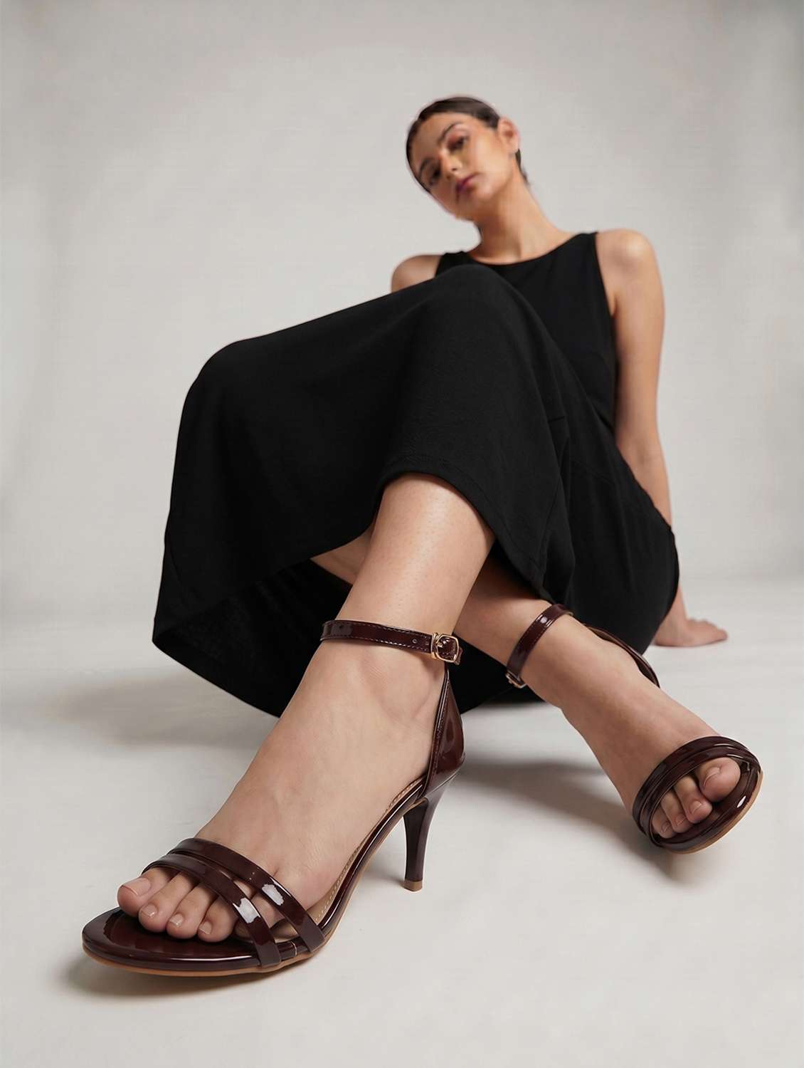 women solid ankle strap sandal - 22565159 -  Standard Image - 4