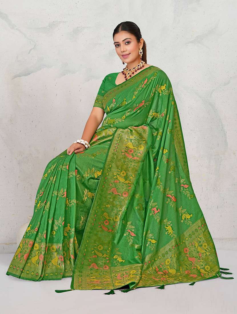 women self design banarasi saree with blouse - 22565266 -  Standard Image - 4