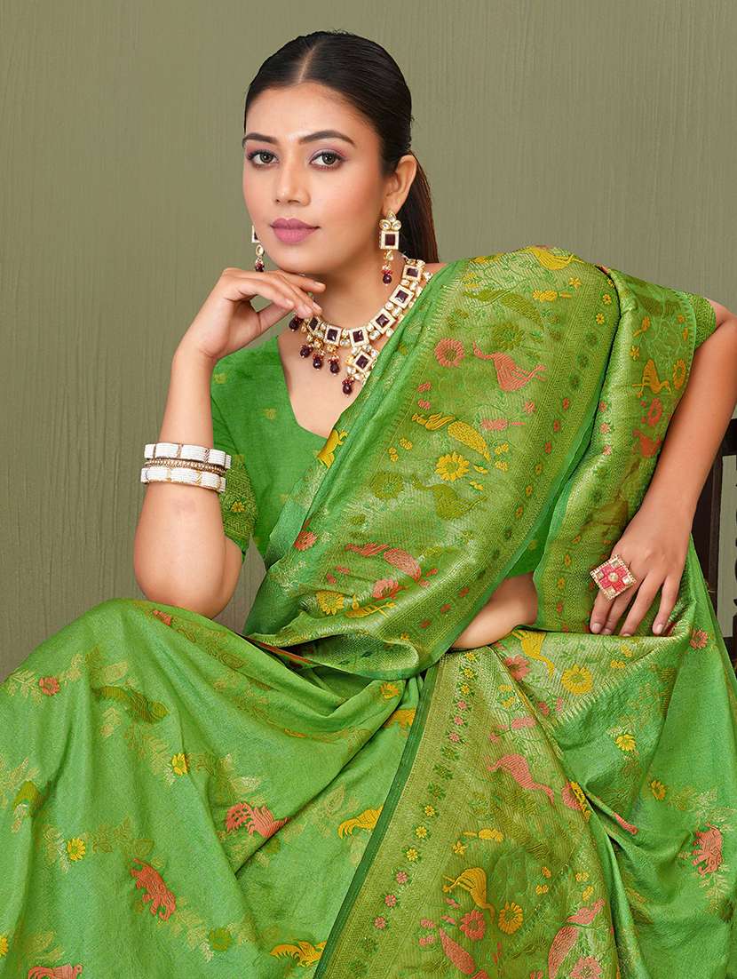 women self design banarasi saree with blouse - 22565268 -  Standard Image - 1